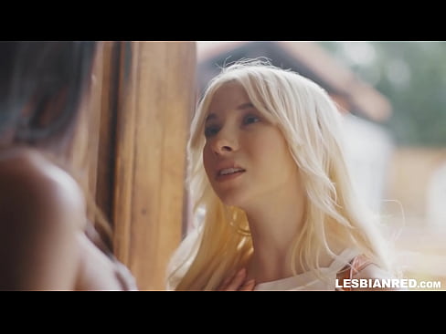 ❤️ Neska hilabete batzuk geroago etxera dator eta amaordearen puxa jaten amaitzen du ❤️❌ Porno gugan ❤