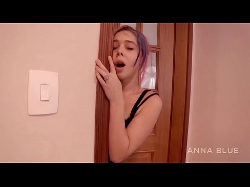 ❤️ Nire anaiarengana itzuli nintzen. Bere neska-lagunarekin sexu harremanak izan nituen. itzulera lesbiana. ❤️❌ Porno gugan ❤
